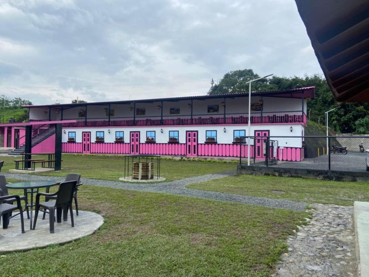 Hotel Entre Lomas Santa Rosa de Cabal Eksteriør bilde